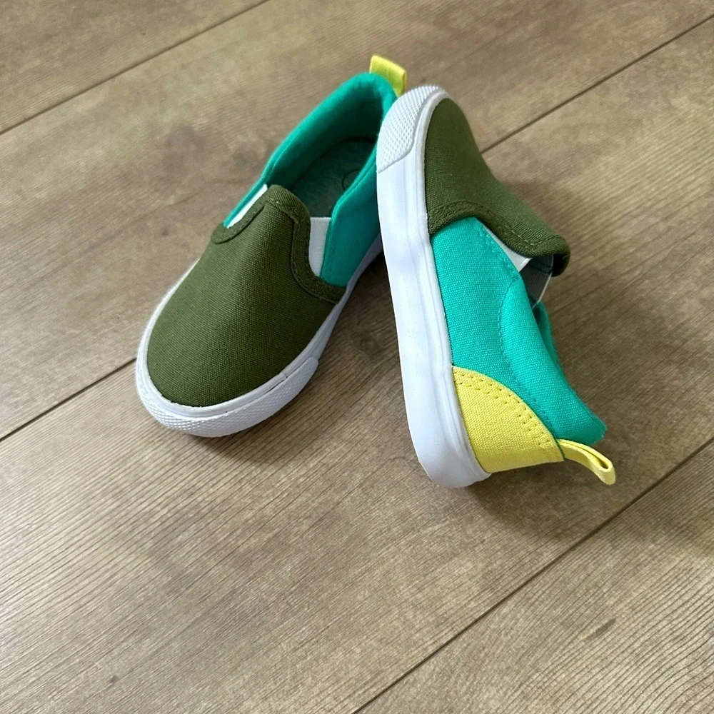 Toddlers' Barron Slip-On Apparel Canvas Sneakers Green - Cat & Jack T Size 6